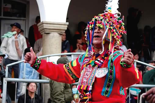 Tinkus Dancers
